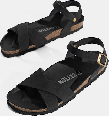 Bayton - Sandalias con hebilla en negro