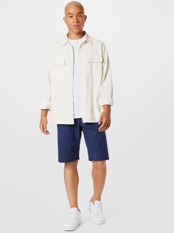 Carhartt WIP Regular Chino Pants 'Johnson' in Blue