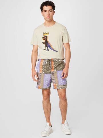 Karl Kani Regular Shorts in Mischfarben