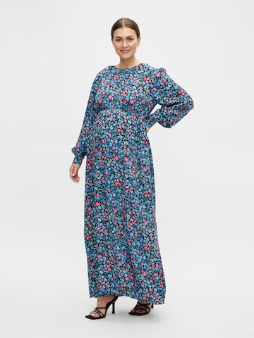 Robe 'Geneva' MAMALICIOUS en bleu : devant