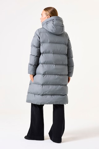 GARCIA - Abrigo de invierno en gris