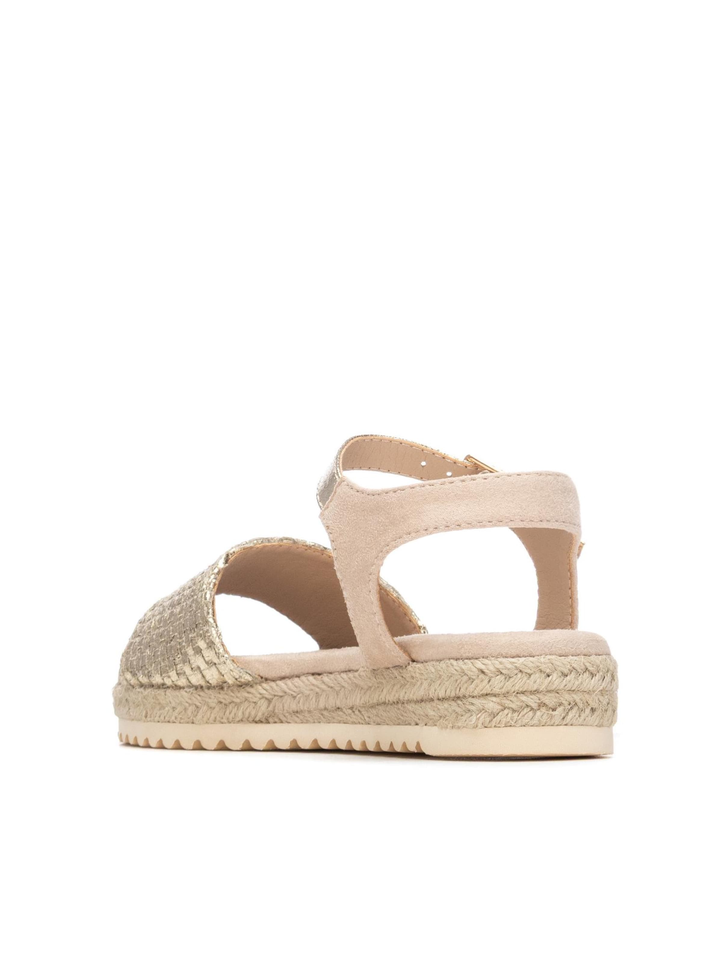 Xti Sandale in Gold