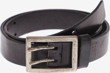 LEVI'S ® Belt in One size in Black: front