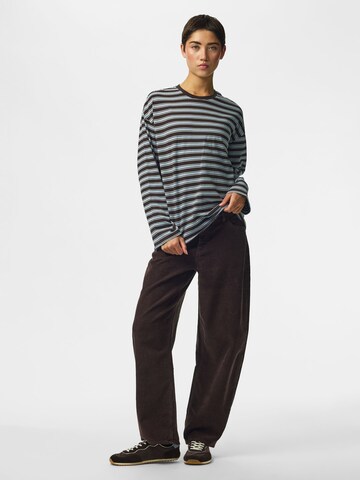 T-shirt 'PCSADIE' PIECES en marron