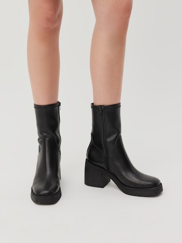 Bottines 'Layla' LeGer by Lena Gercke en noir : devant