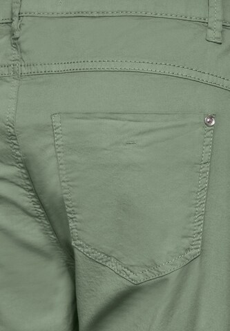 STREET ONE Regular Hose in Grün