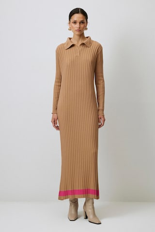 Touche Prive Kleid in Beige: Vorderseite