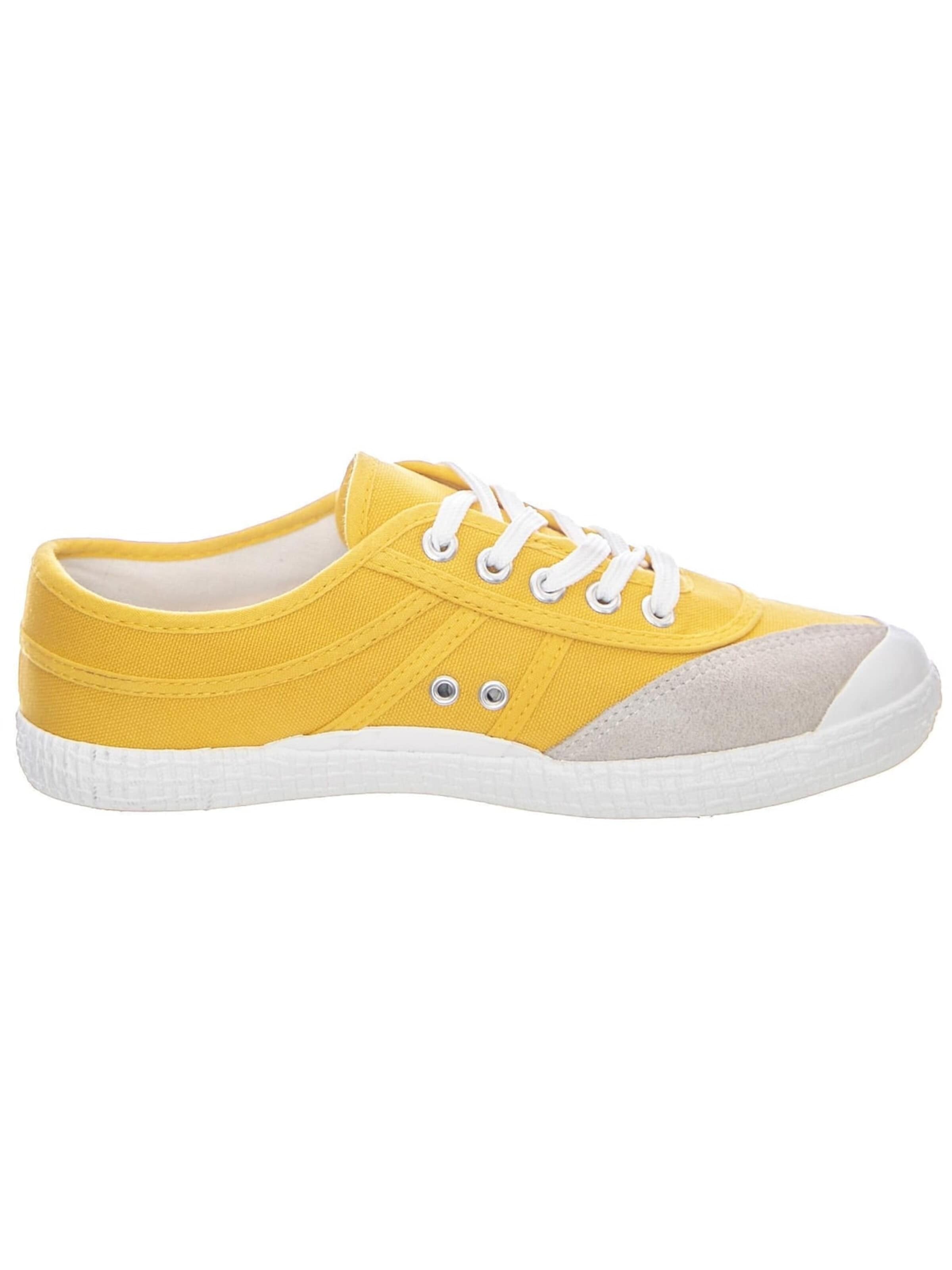 Sneaker bassa di KAWASAKI in giallo