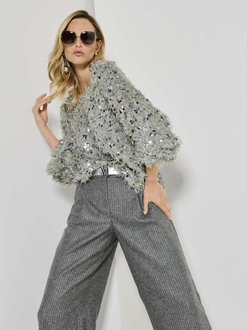 MADELEINE Shirt in Grau