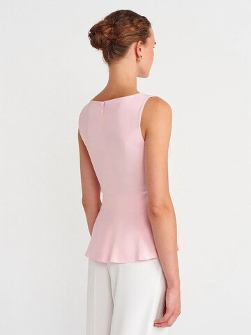 Top di Dilvin in rosa