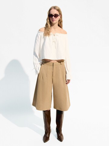 Camicia da donna di Bershka in beige: frontale