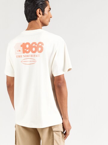 T-Shirt THE NORTH FACE en blanc : devant