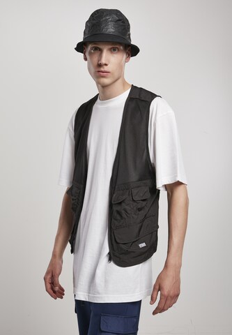 Urban Classics Vest in Black: front