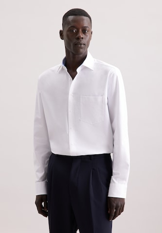 Coupe regular Chemise business 'SMART PERFORMANCE' SEIDENSTICKER en blanc : devant
