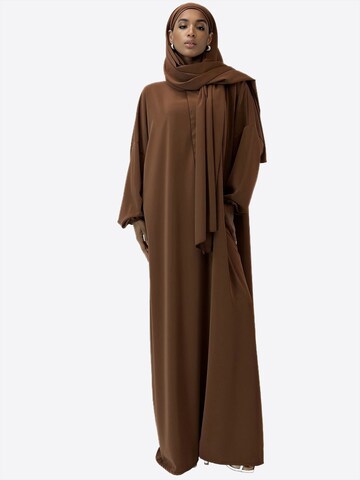 Robe Elara en marron : devant