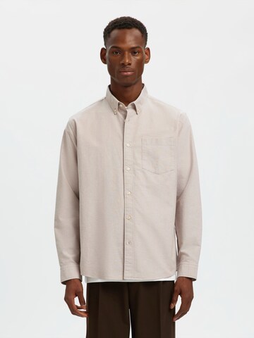 SELECTED Regular Fit Hemd 'SLHRICK' in Braun: Vorderseite