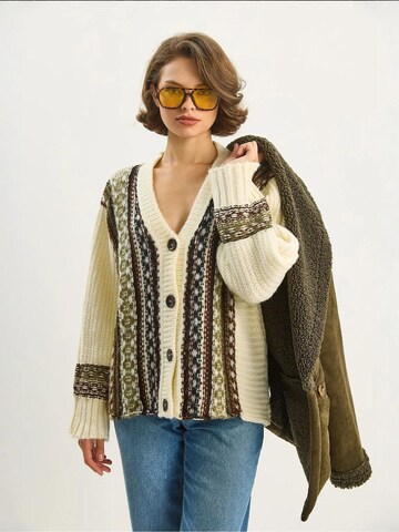 Bianco Lucci - Casaco de malha oversized em branco