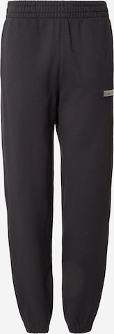 Effilé Pantalon Calvin Klein en noir : devant