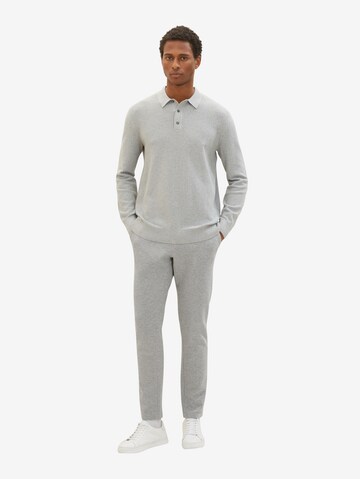 Coupe slim Pantalon chino 'Travis' TOM TAILOR en gris