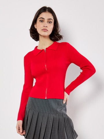 Cardigan ' ' Apricot en rouge : devant