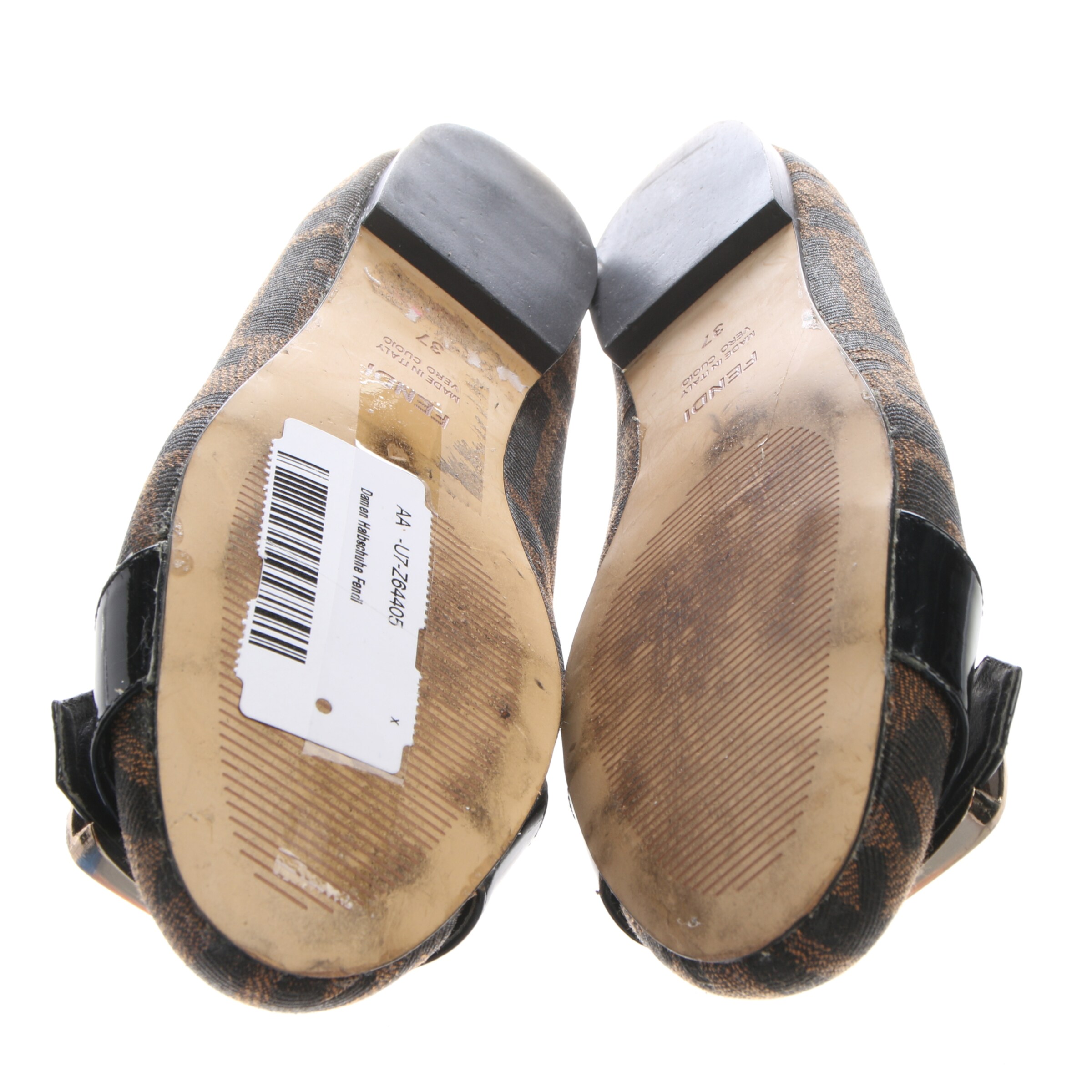 Fendi Flats & Loafers in 37 in Mixed colors