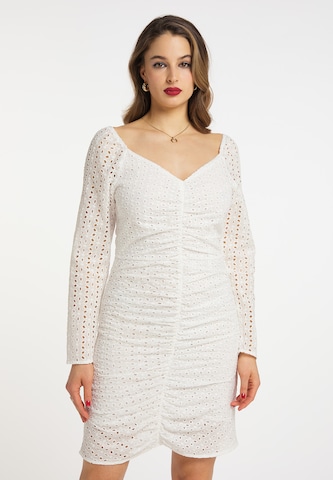 faina Dress in White: front