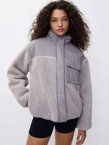 Pull&Bear Between-season jacket in Grey: front