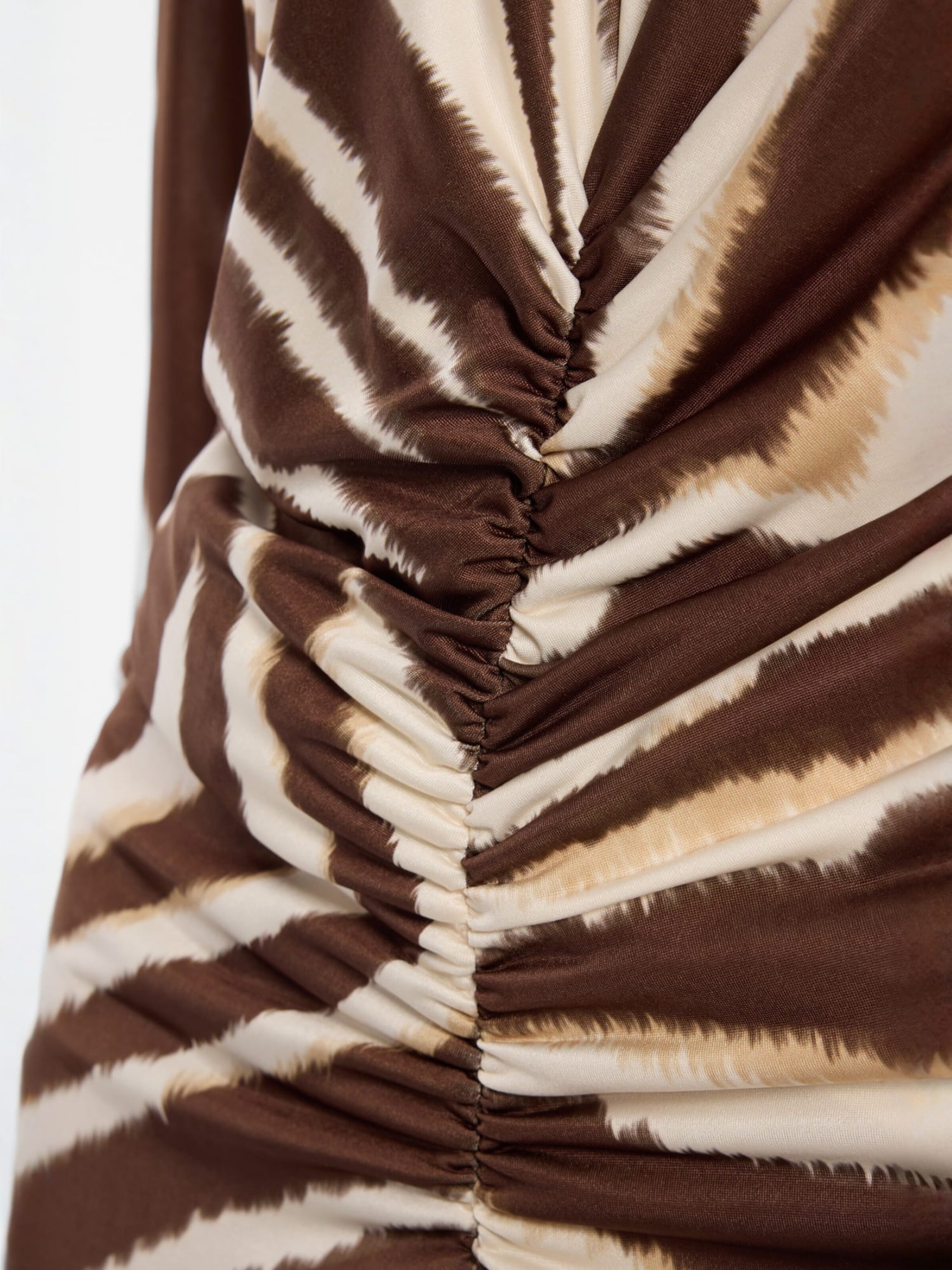 Ana Alcazar Jurk 'Eugory' in Beige