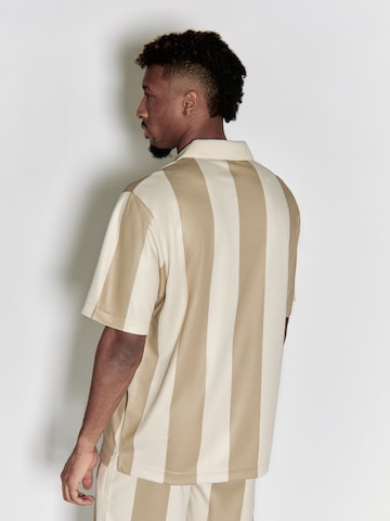 Tricou 'Amir' de la FCBM pe bej