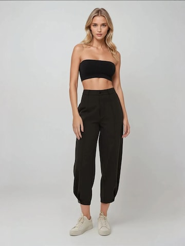 Hiccup Tapered Hose in Schwarz