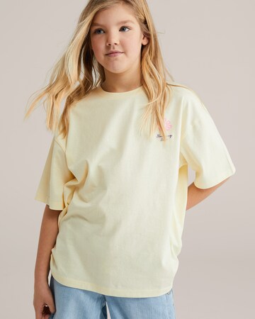 T-Shirt WE Fashion en jaune : devant