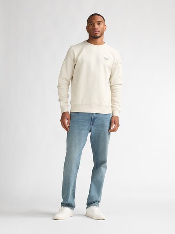 Petrol IndustriesSweater majica - bijela boja