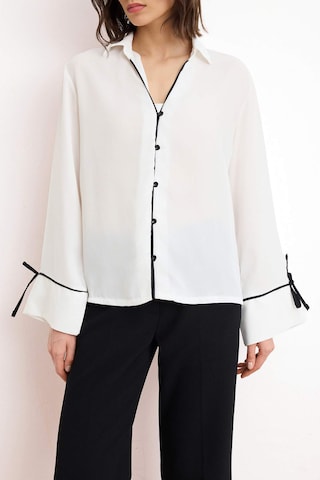 Camicia da donna di Trendyol in bianco