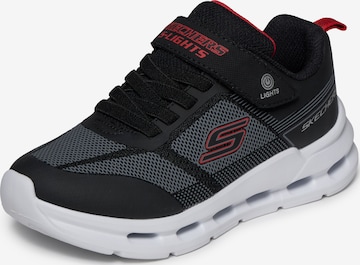SKECHERS Matalavartiset tennarit värissä musta: etupuoli
