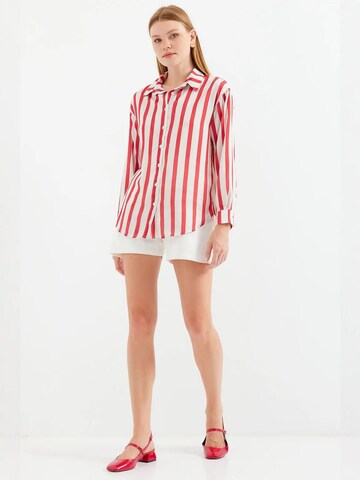 Bigdart Blouse in Red