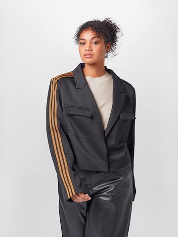 ADIDAS ORIGINALS Prehodna jakna 'IVP CRP ST JKT' | črna barva: sprednja stran