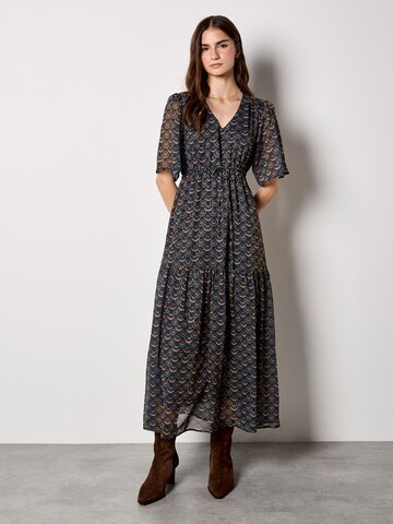 Apricot Kleid in Blau: Vorderseite