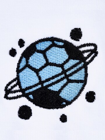 SATURNDAY Shirt 'Fußball' in Wit