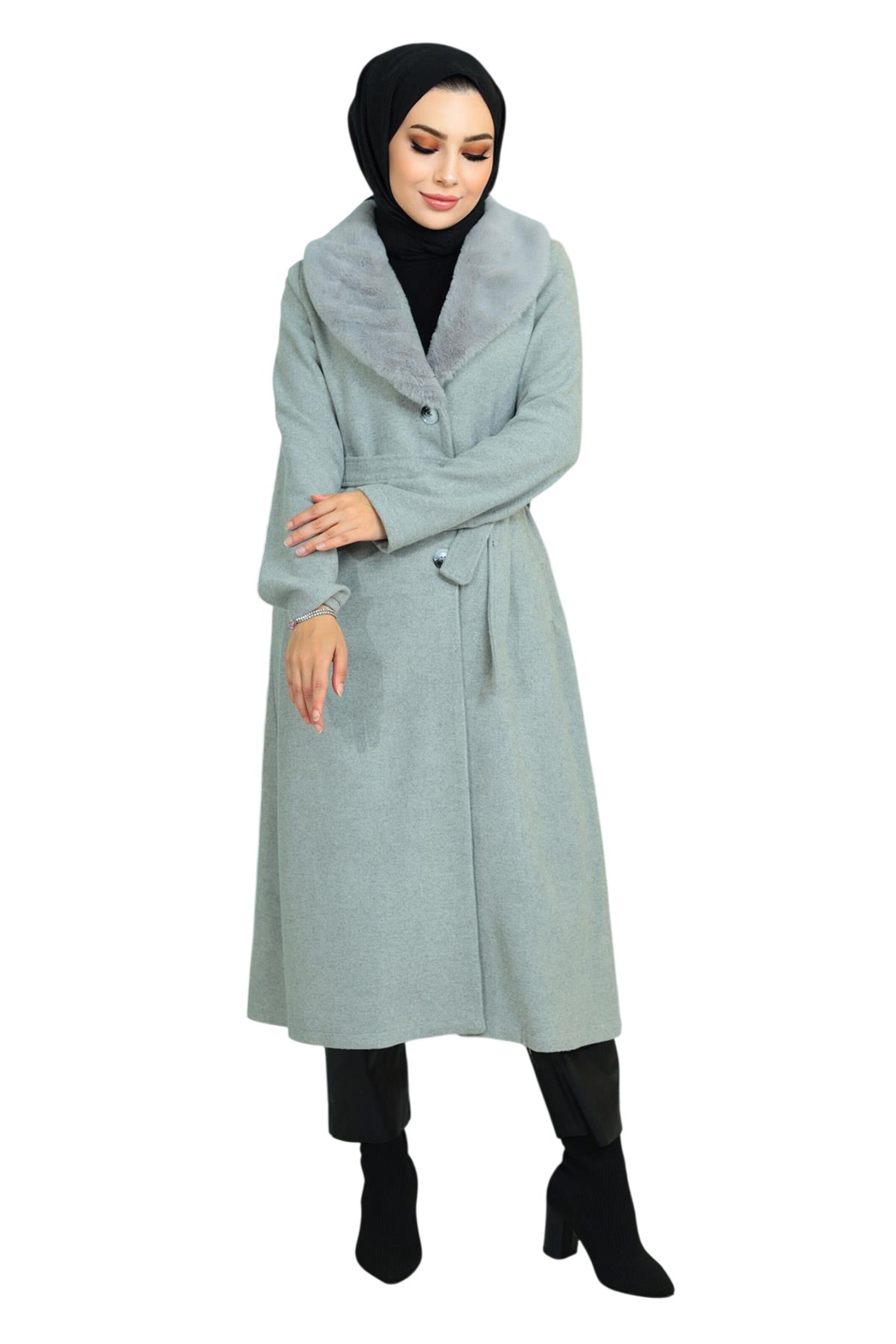 MODAMIHRAM Winter Jacket in Green: front