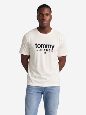 Maglietta 'DM0DM23376' di Tommy Jeans in bianco