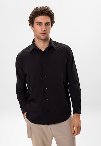 Slim fit Camicia di Antioch in nero: frontale