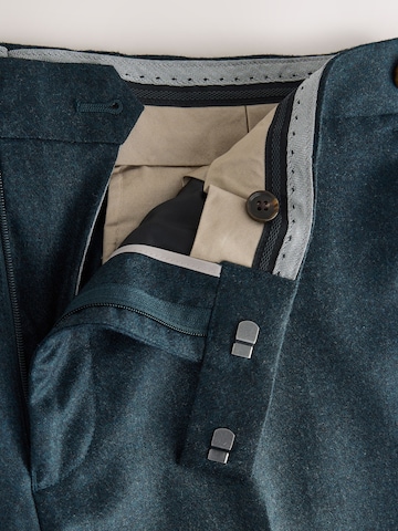 regular Pantaloni con piega frontale di Next in blu
