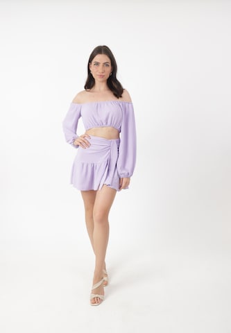 Gonna di Elara in lilla: frontale