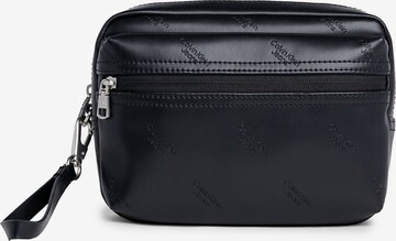 Calvin Klein Jeans Wallet in Black: front