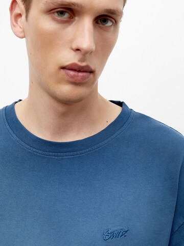 Tricou de la Pull&Bear pe albastru