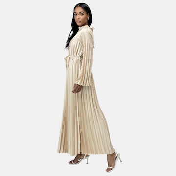 Elara Avondjurk in Beige