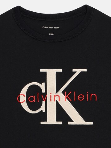 Calvin Klein Jeans T-shirt i svart