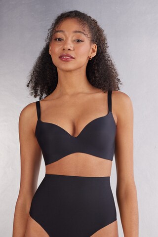 INTIMISSIMI Triangle Bra in Black: front