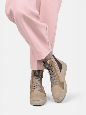 Crickit Sneakers hoog ' UBALDA ' in Beige: voorkant