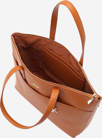 Calvin Klein Shopper 'Must' i brun